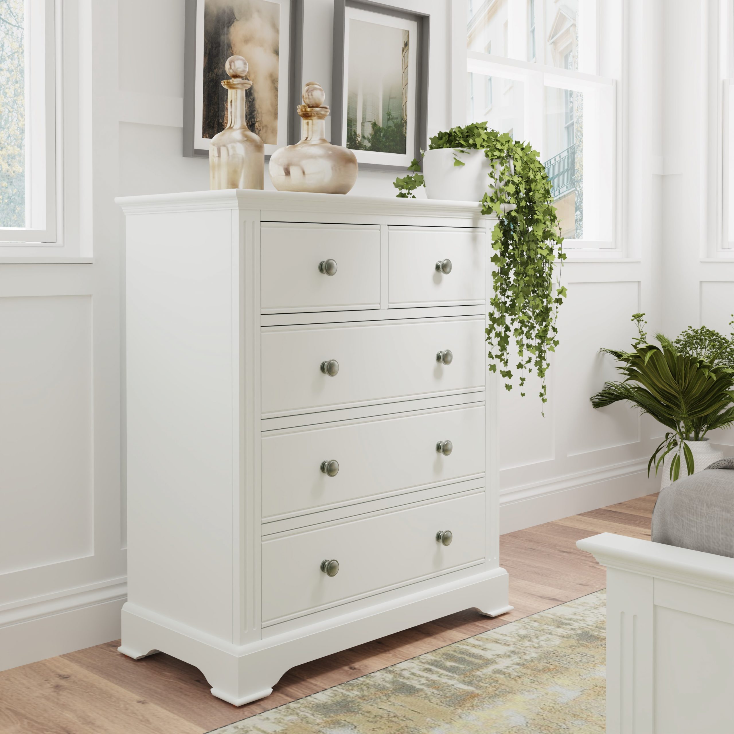 Modern White Chest of Drawers - Spacious Storage Solution