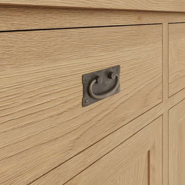 Oak 2 Door 2 Drawer Sideboard